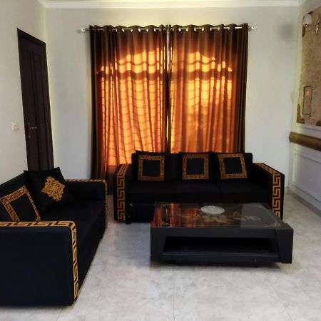 Furnished Private Ground Floor - Pasha House Daire Lahor Dış mekan fotoğraf